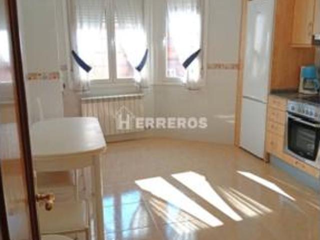 Piso en venta en Entrena, La Rioja