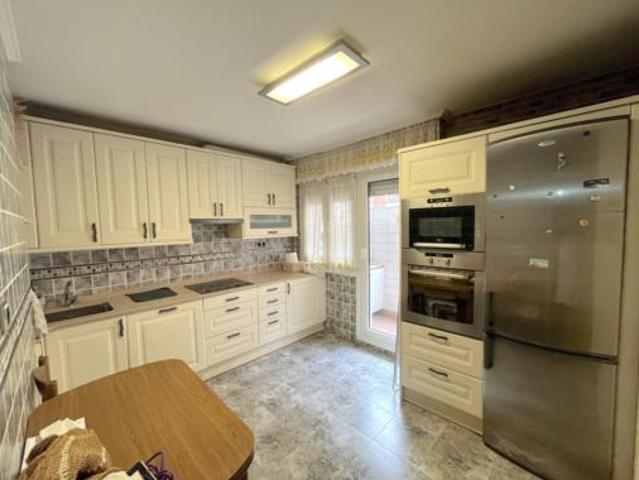 Piso en venta en Astrabudua, Erandio