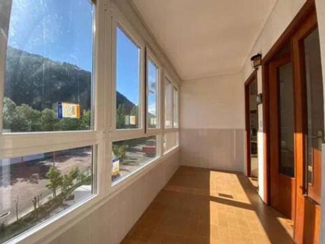 Piso en venta en Espinosa De Los Monteros, Castilla y León