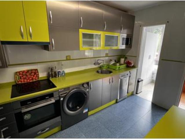 Piso en venta en Espinosa De Los Monteros, Castilla y León