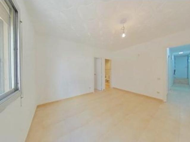Piso en venta en Districte V, Baix Llobregat