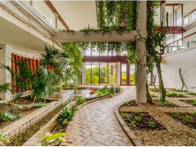 Piso en venta en Parque Botánico Las Lomas del Guadalmina, Benahavís