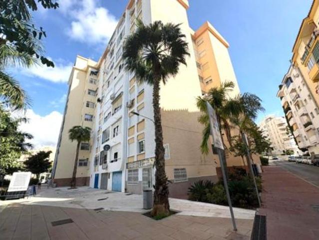 Piso en venta en Barriada Islas Canarias, Costa del Sol Occidental