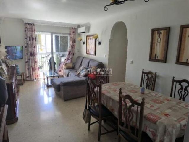 Piso en venta en Barriada Islas Canarias, Costa del Sol Occidental