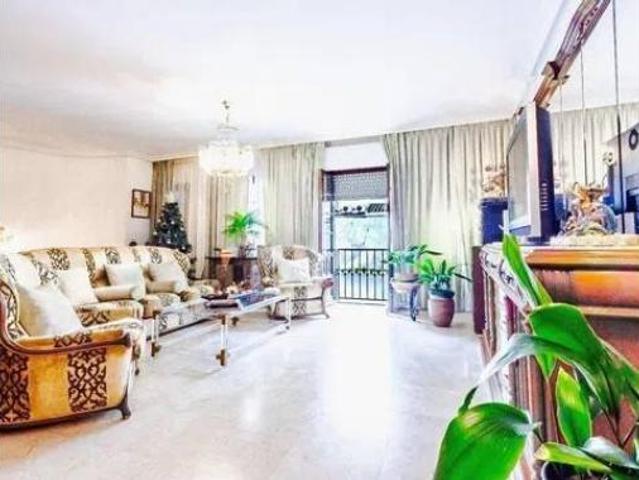 Piso en venta en Barriada Islas Canarias, Costa del Sol Occidental