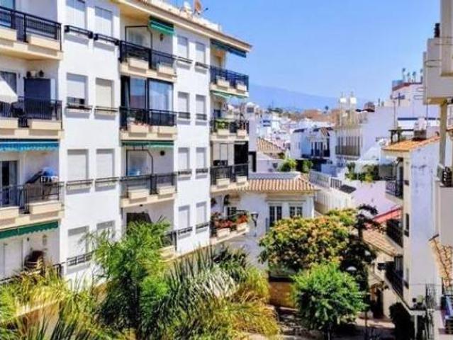 Piso en venta en Barriada Islas Canarias, Estepona