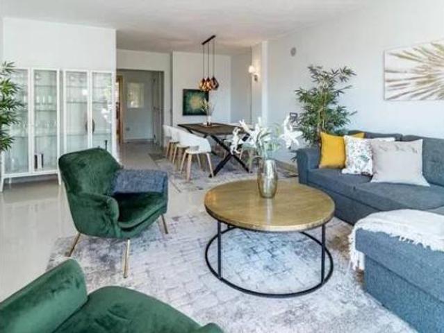 Piso en venta en El Pilar, Costa del Sol Occidental