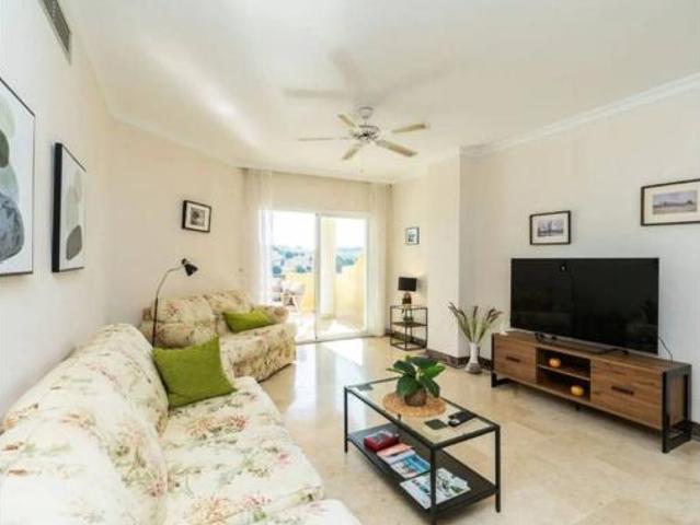 Piso en venta en Venalmar, Estepona