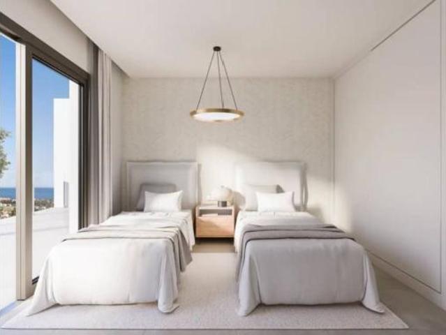Piso en venta en Los Granados Playa, Costa del Sol Occidental