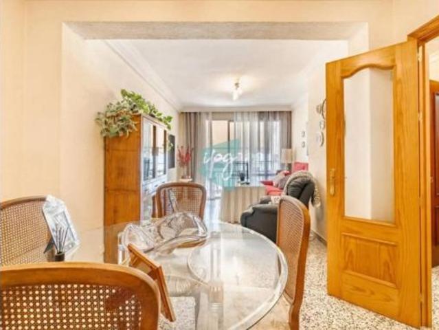 Piso en venta en Barriada Islas Canarias, Estepona