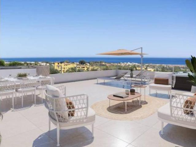 Piso en venta en Los Granados Playa, Costa del Sol Occidental