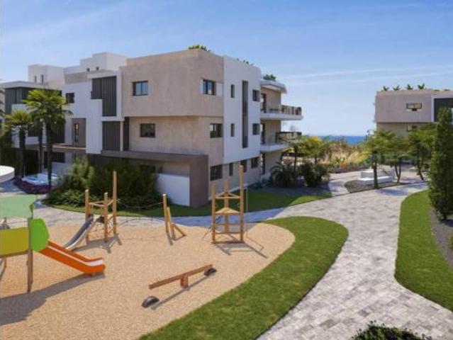Piso en venta en Los Granados Playa, Costa del Sol Occidental