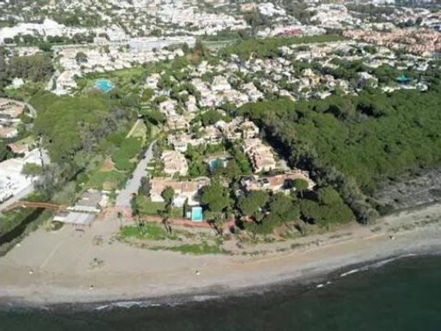 Piso en venta en Venalmar, Estepona
