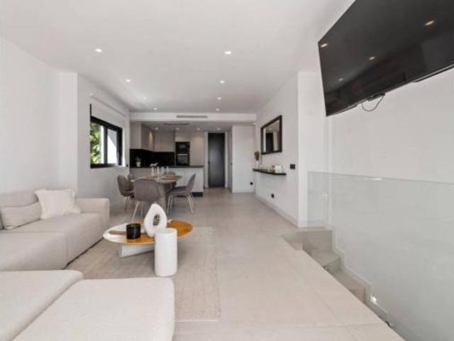Piso en venta en El Pilar, Costa del Sol Occidental
