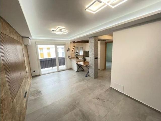 Piso en venta en Barriada Islas Canarias, Costa del Sol Occidental