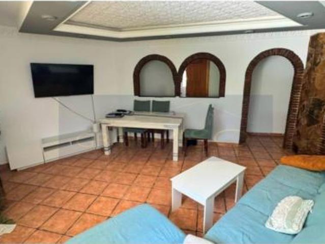 Piso en venta en Barriada Islas Canarias, Costa del Sol Occidental