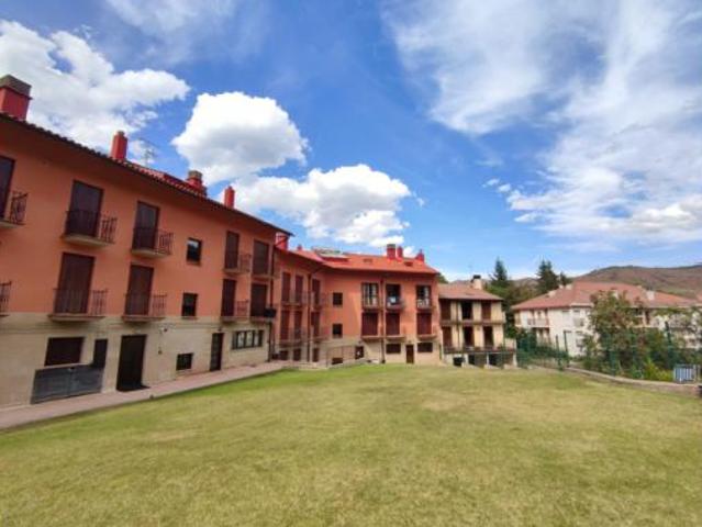 Piso en venta en Ezcaray, La Rioja