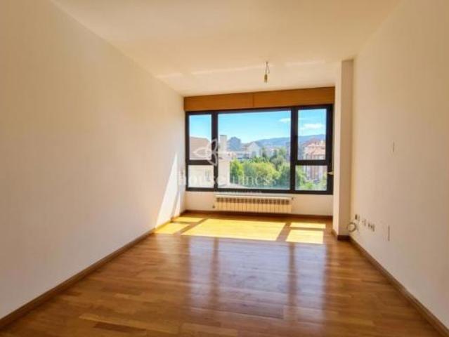 Piso en venta en O Ameneiral, Ferrol