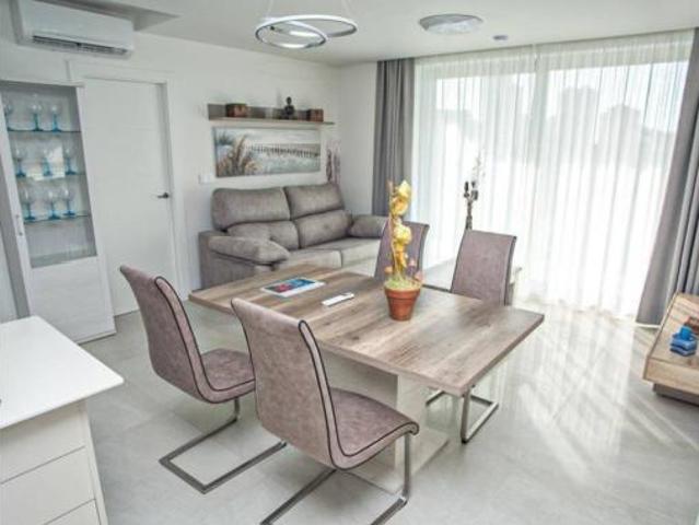 Piso en venta en la Marina Baixa, Valencia
