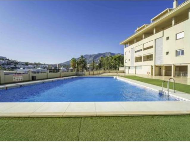 Piso en venta en Los Pacos, Costa del Sol Occidental
