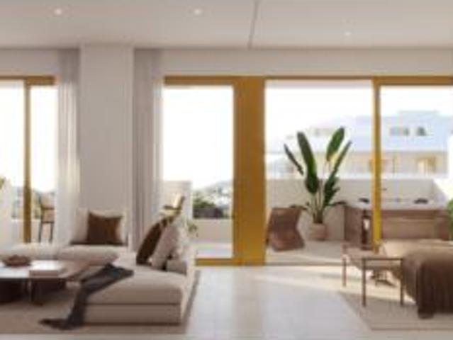 Piso en venta en Los Pacos, Costa del Sol Occidental