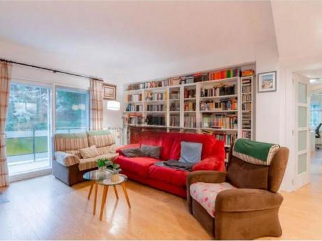 Piso en venta en Casa Amarilla, Galapagar