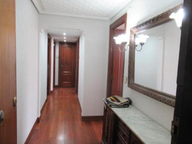 Piso en venta en Urreta, Galdakao