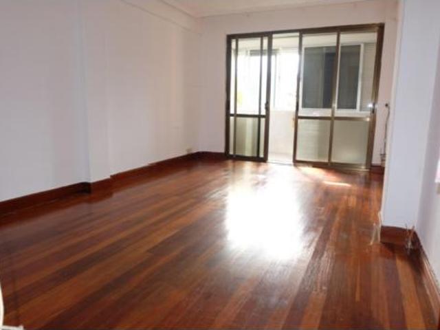 Piso en venta en Kurtzea, Galdakao