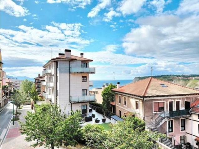 Piso en venta en Algorta, Getxo