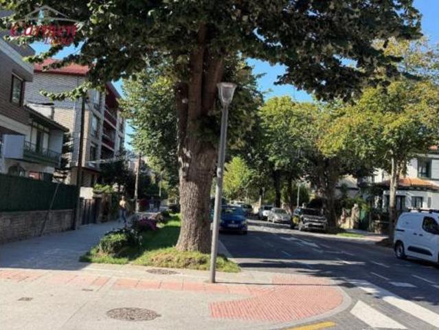 Piso en venta en Areeta, Getxo