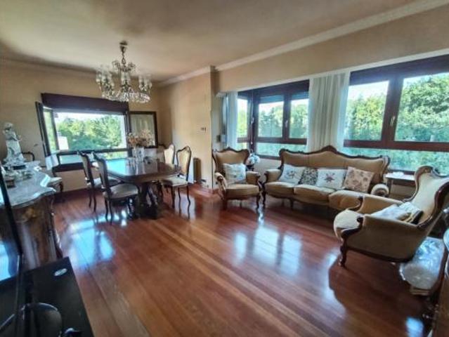Piso en venta en Neguri, Getxo