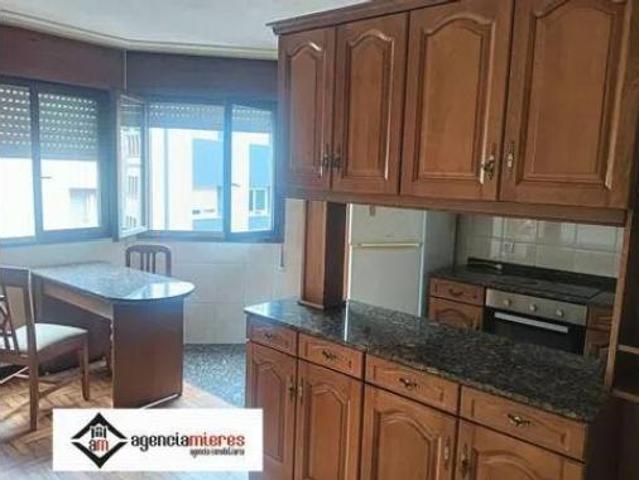 Piso en venta en Gijón / Xixón