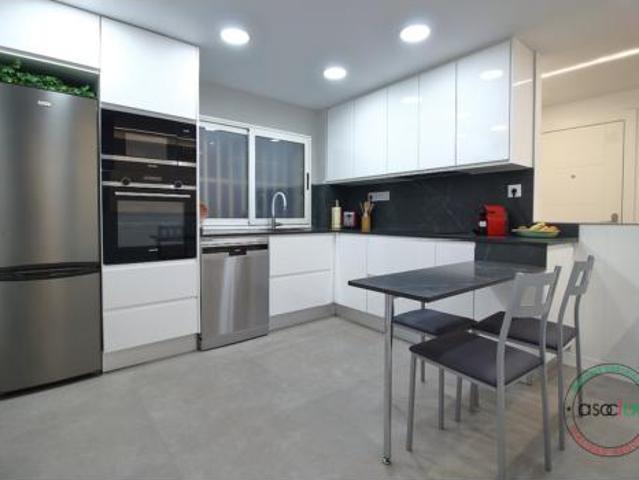 Piso en venta en Los Campos, Gijón / Xixón