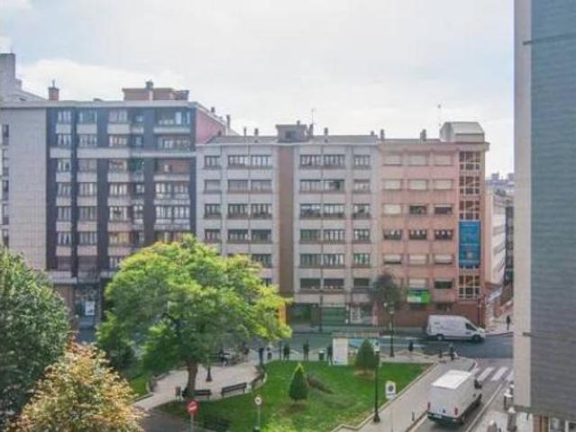 Piso en venta en Los Campos, Gijón
