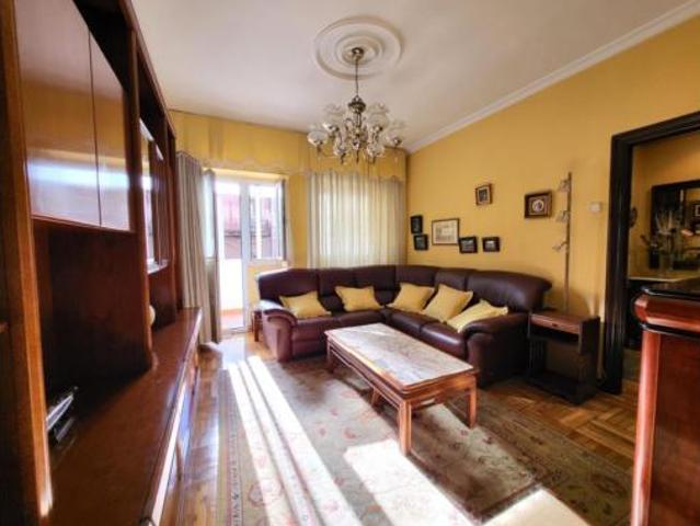 Piso en venta en El Llano, Gijón