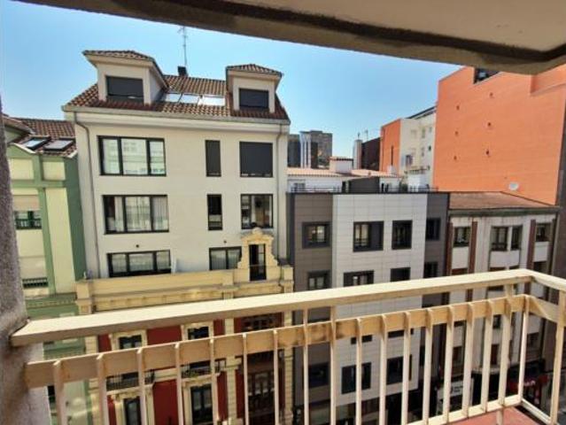 Piso en venta en Los Campos, Gijón
