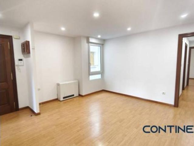 Piso en venta en El Llano, Gijón