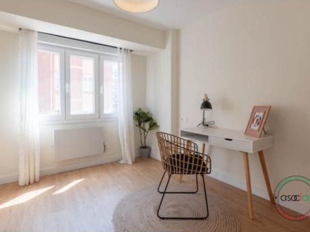 Piso en venta en Gijón / Xixón