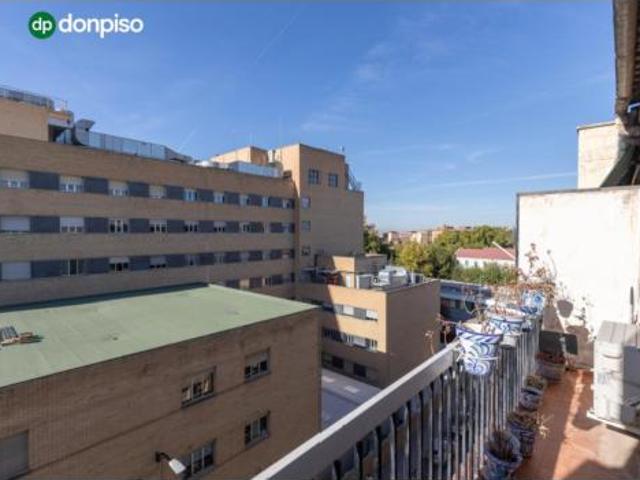 Piso en venta en Plaza Toros - Doctores - San Lázaro, Granada