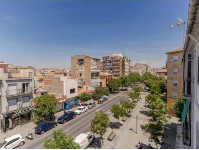 Piso en venta en Granada, Zaidín - Vergeles