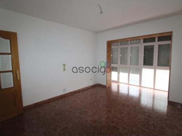 Piso en venta en Guadalajara, Alamín