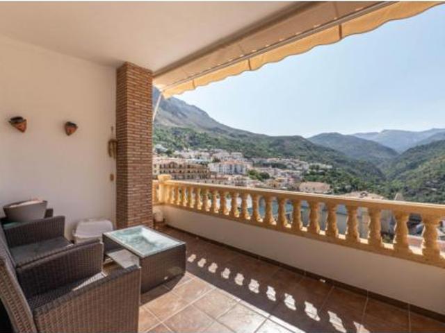 Piso en venta en Güejar Sierra, Barrio Alto