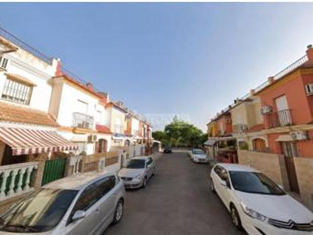 Piso en venta en Guillena, Andalucía