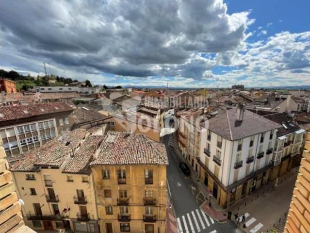 Piso en venta en Haro, La Rioja