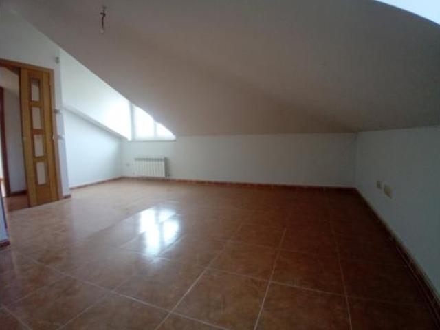 Piso en venta en Hontanares De Eresma, Castilla y León