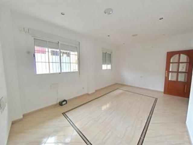 Piso en venta en Huelma, Andalucía