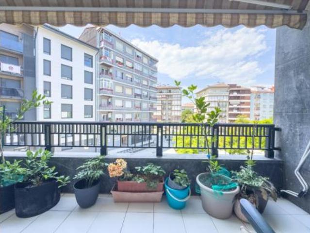 Piso en venta en Pinar, Irun