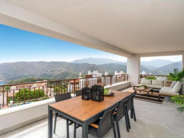 Piso en venta en Istán