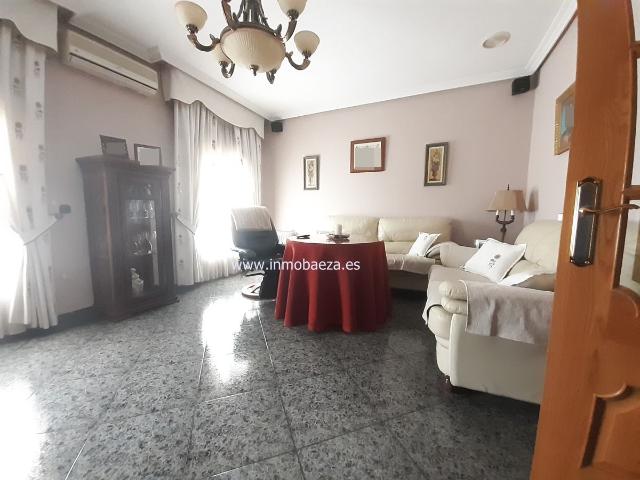 Piso en venta en Ibros