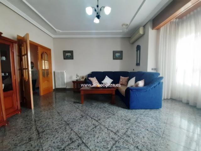Piso en venta en Ibros, Andalucía